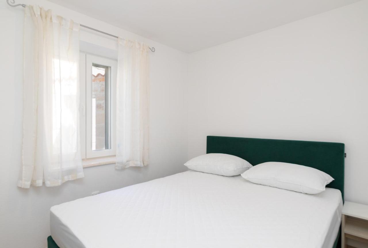Apartment Canaki Supetar